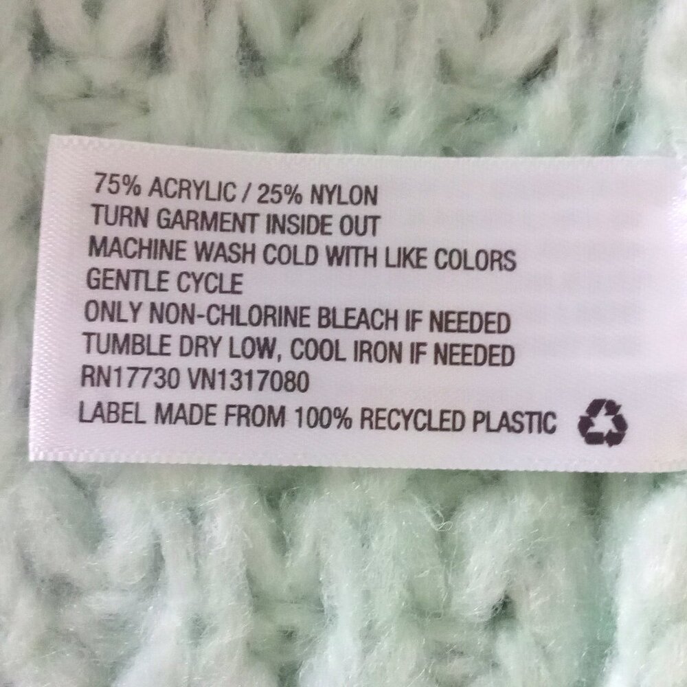 NWT..  WILD FABLE MINT GREEN KNITTED SWEATER - Picture 9 of 9